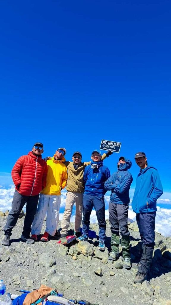 International Trekkers Hiking Mount